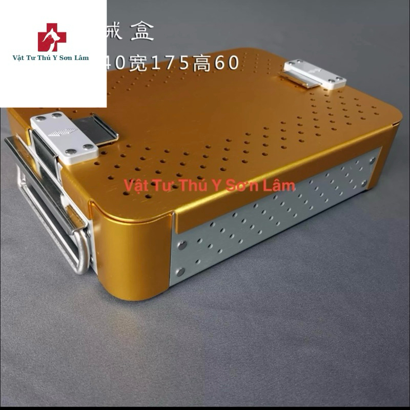 HỘP DỰNG DỤNG CỤ TITAN ( giao 3 màu ngẫu nhiên xanh lá, vàng , xanh dương )