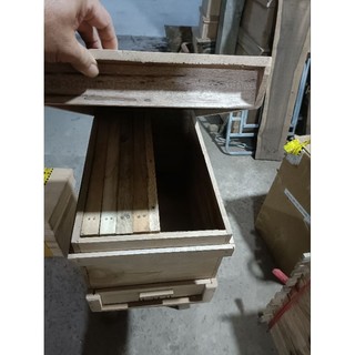 Combo thùng nuôi ong gỗ sầu riêng cầu có dây cơ sở Vững Toàn