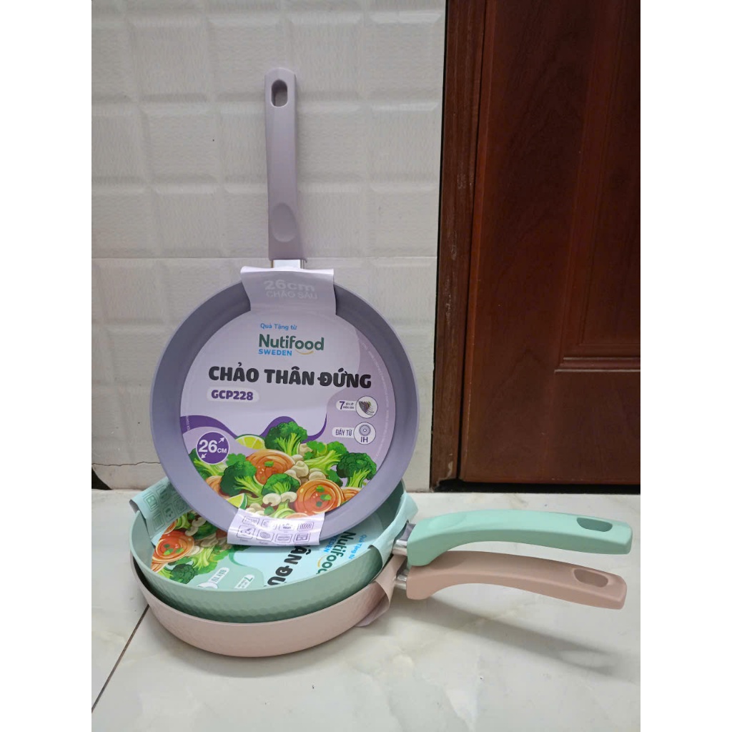 Greencook - Chảo thân đứng size 26cm vân hoàng kim GCP228- hàng khuyến mãi nutifood