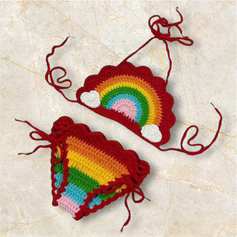 Bikini len Cầu Vồng bé gái