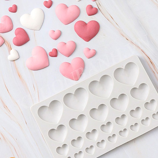 Khuôn silicon vỉ 25 tim từ bé đến lớn làm bánh sinh nhật rau câu xôi đậu khuôn tim socola