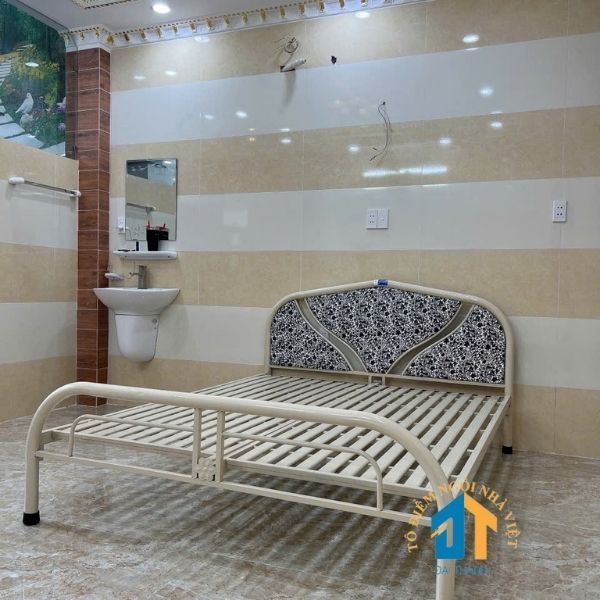 Giường sắt kiểu tròn cách điệu 1m6 dài 2m