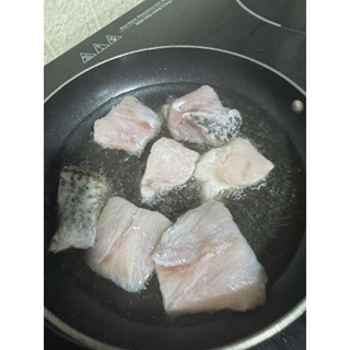 Cá chẽm cắt khúc.túi 500g (giao hoả tốc)