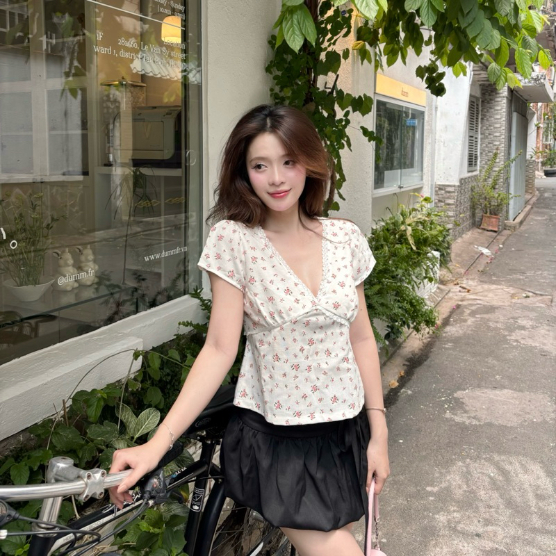 Áo cọc tay Flower, Áo nữ tay ngắn cổ V phối ren | BigBuy360 - bigbuy360.vn