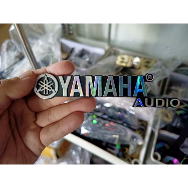 Bộ 2 Tem Loa, Nhãn Mác Dán Thùng Loa, Thùng Sub YAMAHA (Bạc)