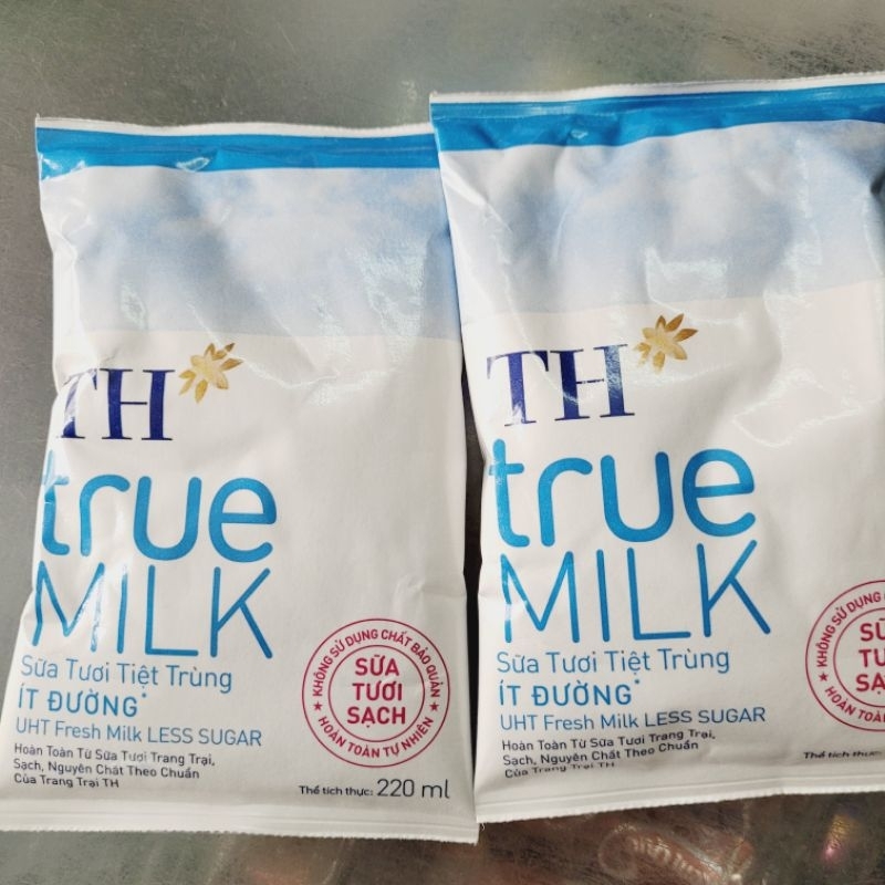 Combo 10 gói Sữa túi TH true milk 220ml