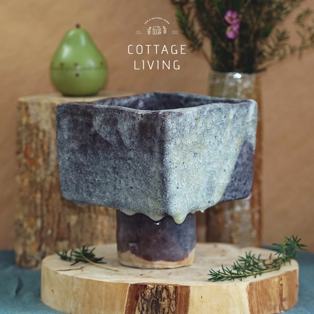 🧡 ikebana / bình cắm hoa Nhật Bản, gốm mộc chất nặng, men kính chảy như đá rất ấn tượng, có triên. G