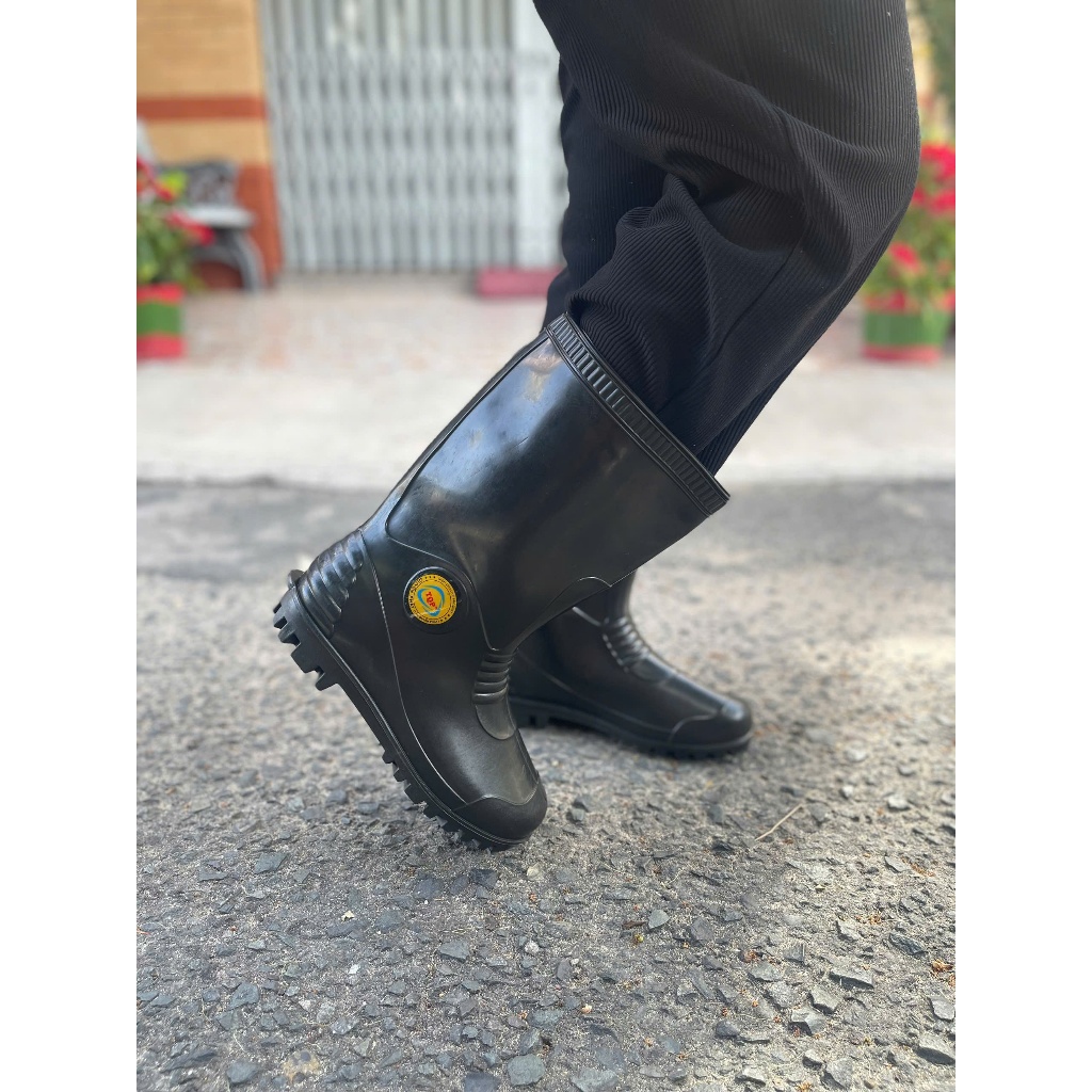 Ủng cao su đen TQP. Ủng lội nước, Ủng đi mưa, Ủng bảo hộ lao động, Ủng nhựa đi cấy, Ủng làm vườn màu đen