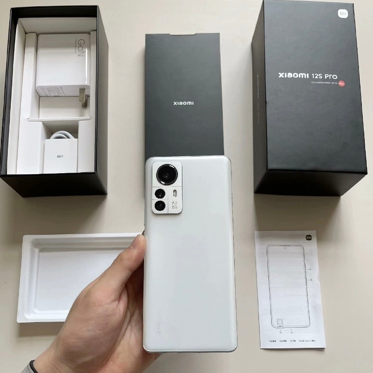 Điện thoại Xiaomi 12S PRO RAM 12/256GB Snap 8+ gen 1, sạc nhanh 120W, Pin 4600 mAh | BigBuy360 - bigbuy360.vn
