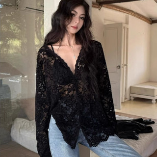 [SẴN] Áo sơ mi ren màu đen và trắng một lớp xuyên thấu mỏng cổ V dài tay vạt lượn sóng xinh ulzzang Hàn Quốc