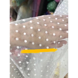 vải voan lưới chấm bi nhung chất đẹp .