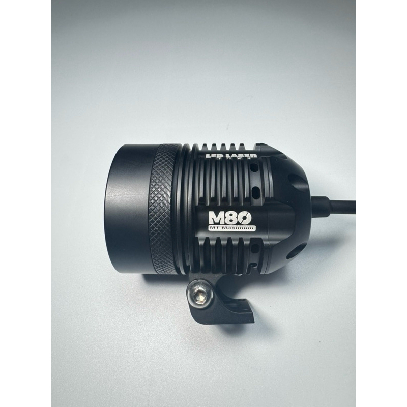 Đèn trợ sáng M80 chip led Osram có quạt tản nhiệt công suất 80W ( đo thực ≈70W), loại đèn chuyên tầm
