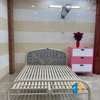 Giường sắt kiểu tròn cách điệu 1m4 dài 2m