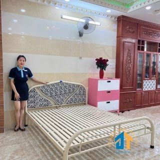 Giường sắt ngang 1m4 dài 2m