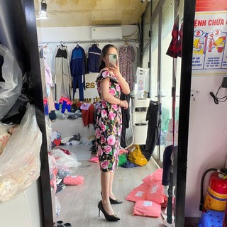 01050 Đầm nữ CHIPBONG đầm cộc tay họa tiết hoa vai bẹt cúc dọc hai túi hông