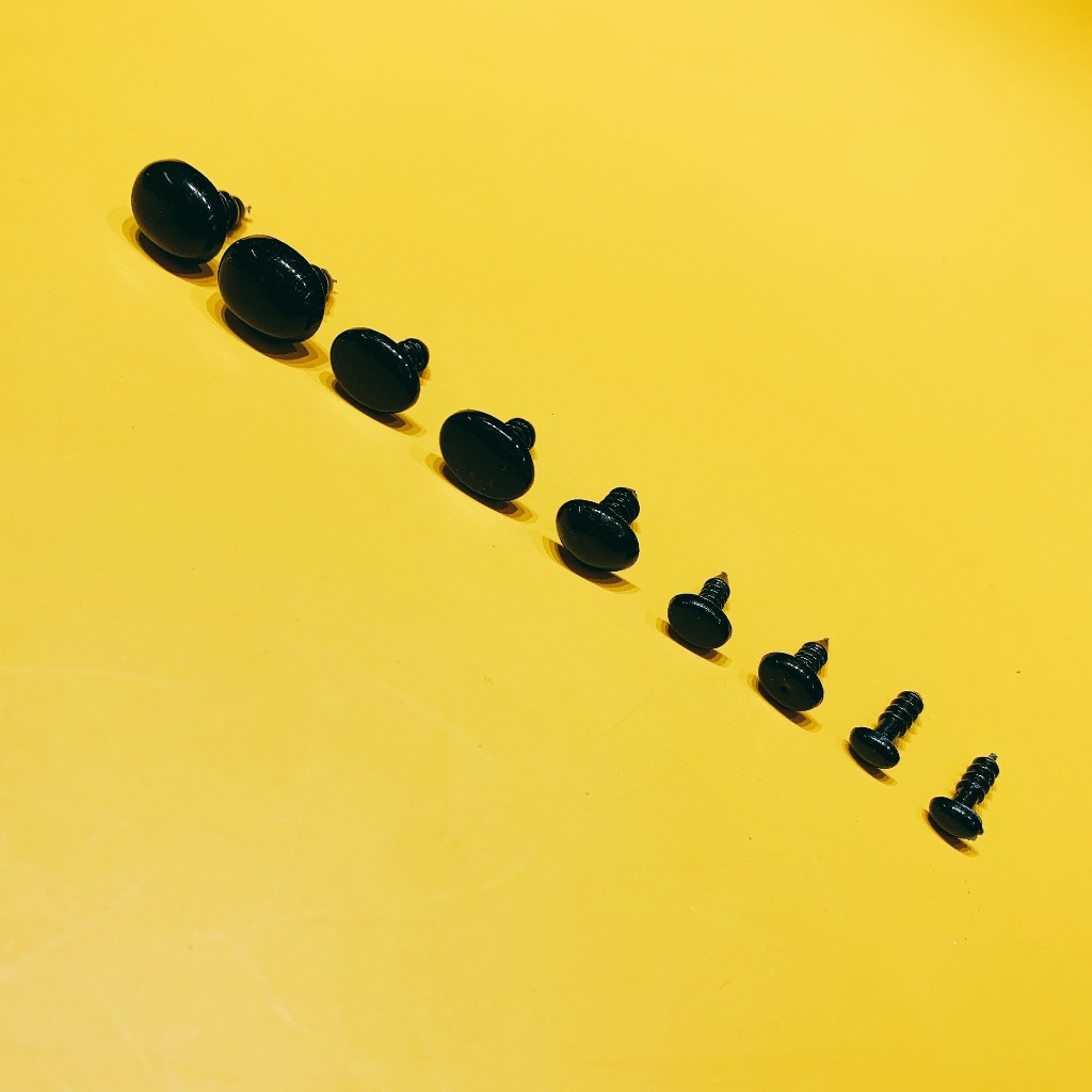 Mắt oval có chốt an toàn ( gói 10 đôi)