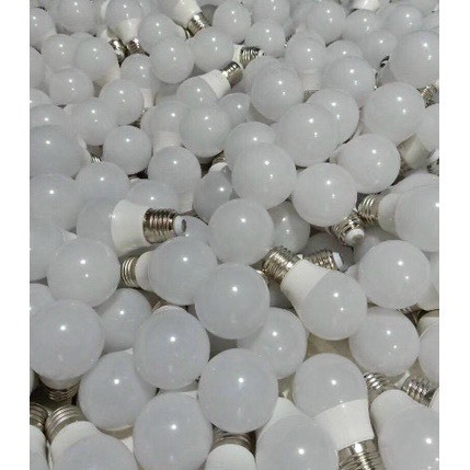 Bóng 3w chống nước combo10 bóng 3w ánh sáng trắng và vàng trang tri nhà hàng , quán cafe sân vườn
