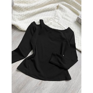 Áo Bigsize Nữ Tú Mỡ Áo Thun Bigsize Xẻ Vai Thiết Kế Trẻ Trung Đi Chơi Đi Tiệc Đủ Size 45-80kg AT0058