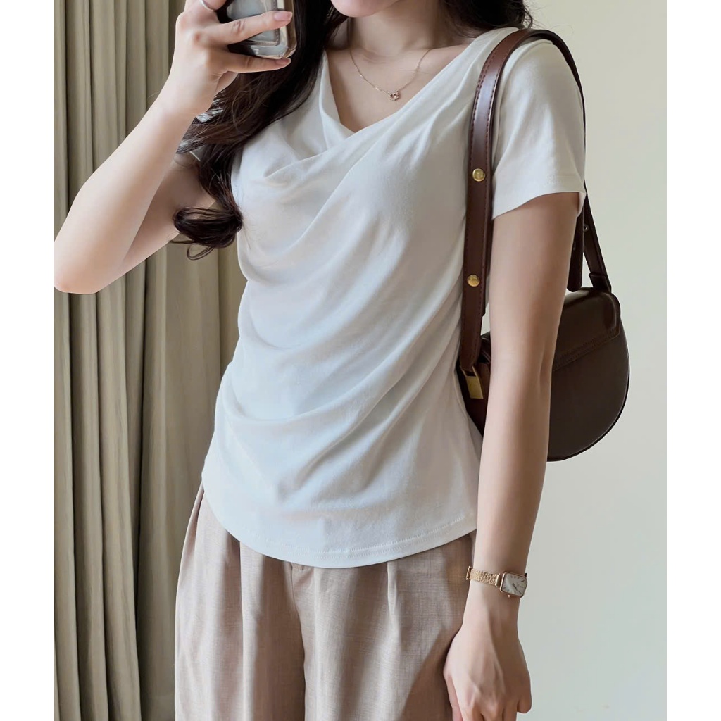 XẢ HÀNG GIÁ GỐC Áo Thun Cổ Thuyền Đổ, Áo Thun Zip Chất Vải Co Dãn Thoáng Mát, Áo Phông Kiểu Dáng Vừa Miho House | BigBuy360 - bigbuy360.vn
