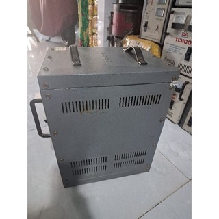 ổn áp robot 8kva dãi 90v