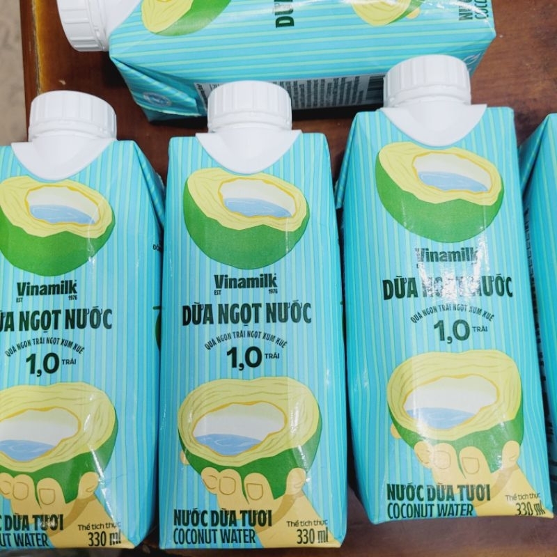Combo 2 chai Nước dừa coco fresh Vinamilk