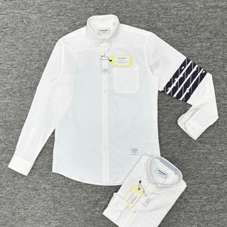 Áo sơ mi trắng nam dài tay PB vải gai thô thêu 4 sọc kẻ vân cá heo tay phối logo bụng boy phố