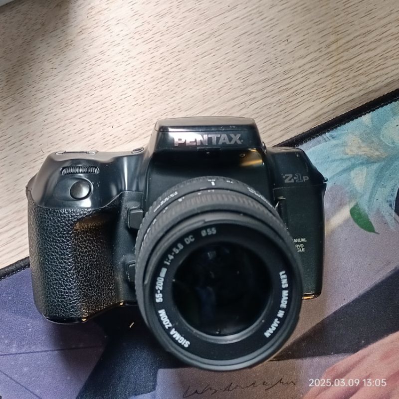 máy ảnh phim pentax z1p và lens sigma 55-200 hoạt động tốt - Ống kính pentax