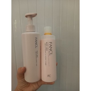 Sữa dưỡng trắng toàn thân Fancl