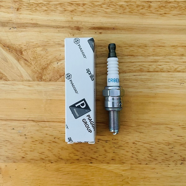 Bugi Dành Cho Xe Máy Vespa Piaggio NGK CR8EB Chân Dài