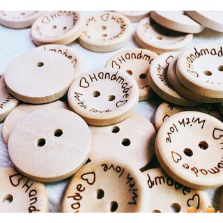 Cúc gỗ handmade with love (gói 10 cái)