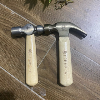 Búa đinh, búa lùn Nhật cán gỗ Fukouka đúc liền khối nhỏ gọn, tiện lợi cho sửa chữa gia đình