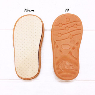 Đế giày có lót cho bé