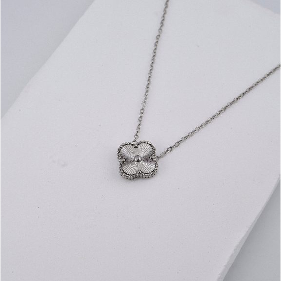 Dây chuyền cỏ 4 lá xi vàng 18k mặt bạc công nghệ laser