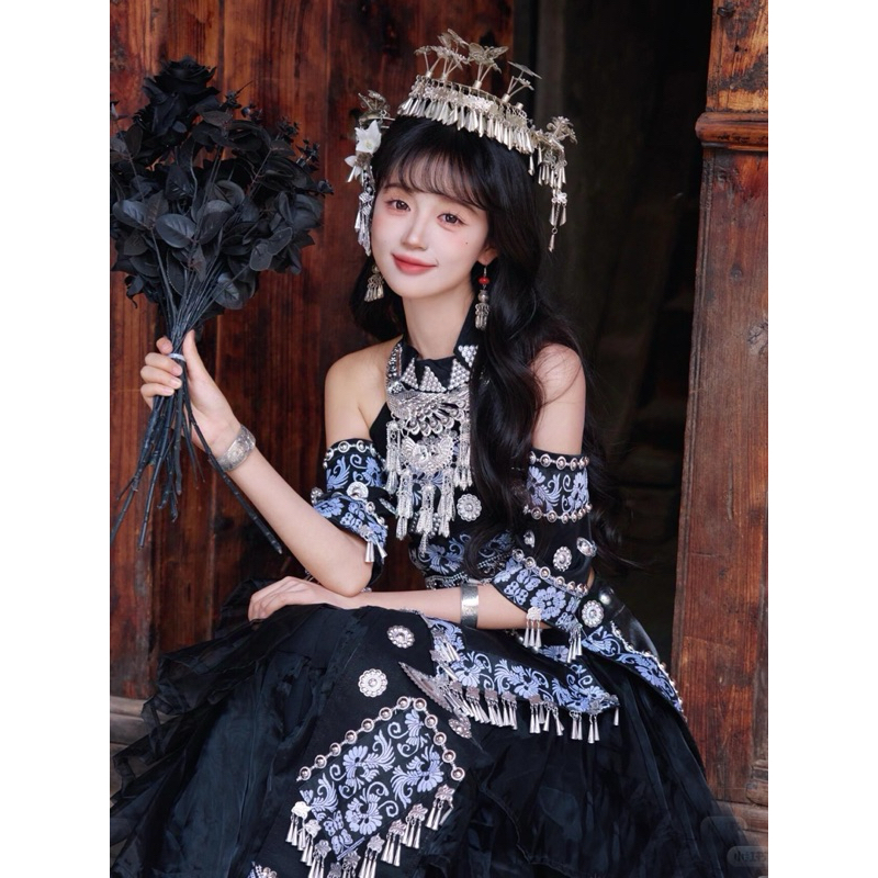 Trang phục dân tộc miêu cương đen trắng - Miêu Quán ( sẵn )