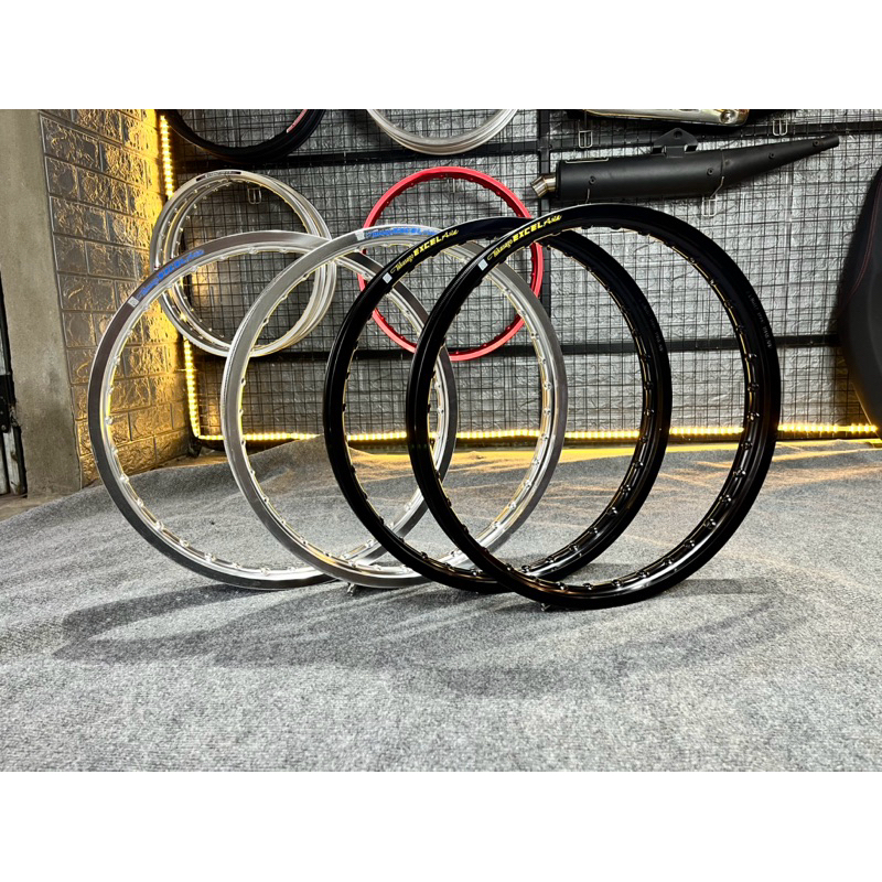 Niềng Excel Mod Tem Bản 1.4-1.4 Gắn Mọi Dòng Xe Màu Đen Bạc