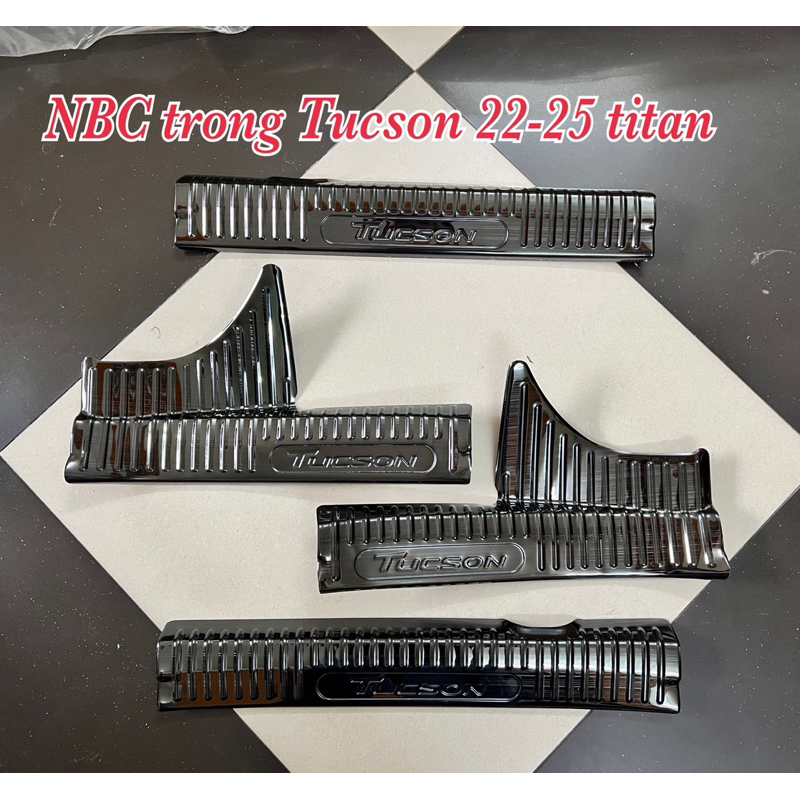 Ốp bậc cửa chống xước trong Hyundai Tucson 2022+TT.#Nẹp bước chân trong Hyundai Tucson 2022-2025 Tit