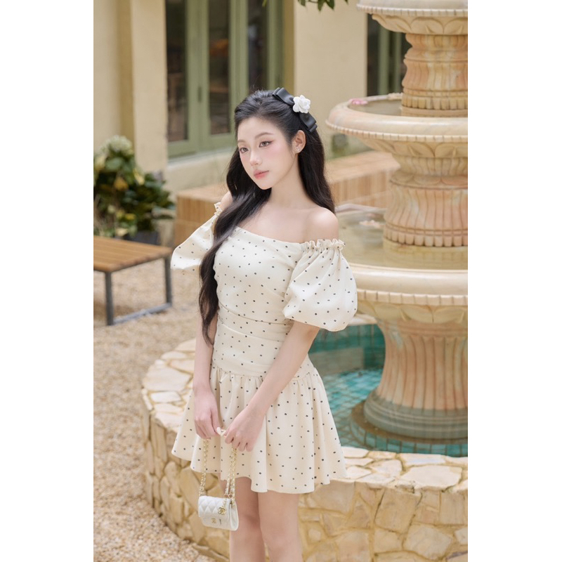 CÉLESTE - Váy Đầm Trễ Vai Dáng Ngắn Xoè Hoa Nhí Tay Lửng Bồng Tiểu Thư Libe Dress | BigBuy360 - bigbuy360.vn
