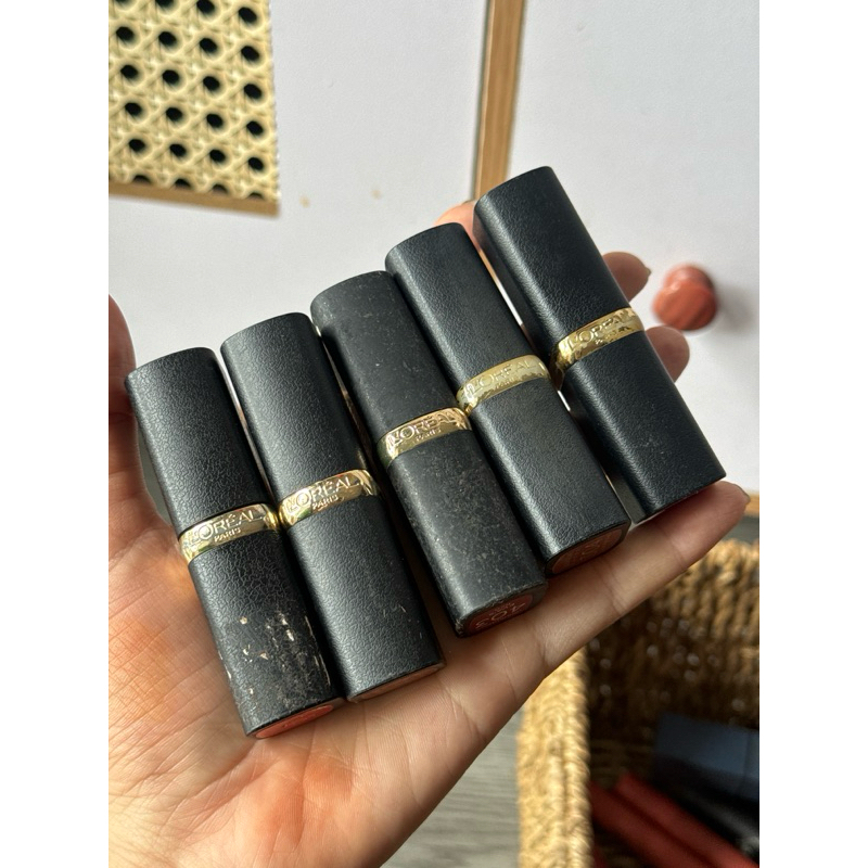 son loreal đỏ đất pass