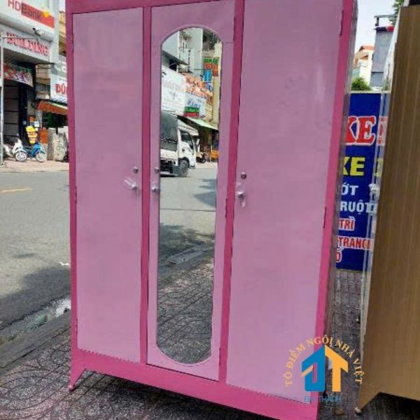 Tủ sắt đựng quần áo 1m8x1m2