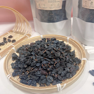 500G Nho Đen Nguyên Cuống Khô Dẻo – Không Đường