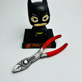 Kìm KNIPEX TwinGrip 82 01 150 Mở Ốc Rỉ Sét Ø 3 - 16 mm Tay cầm nhựa đỏ