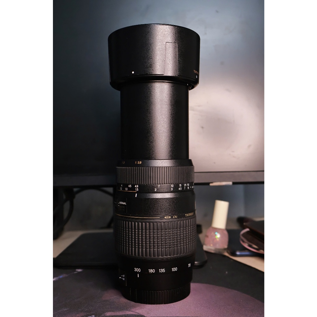 Tamron AF 70-300mm F/4-5.6 Di LD Macro for Canon - Đồ trang trí