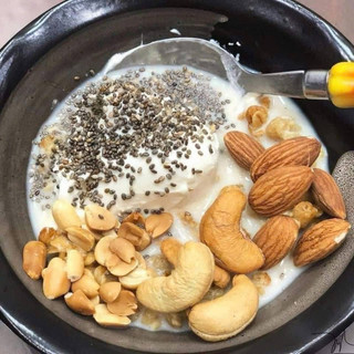 Hạt chia Úc 1KG Absolute Organic