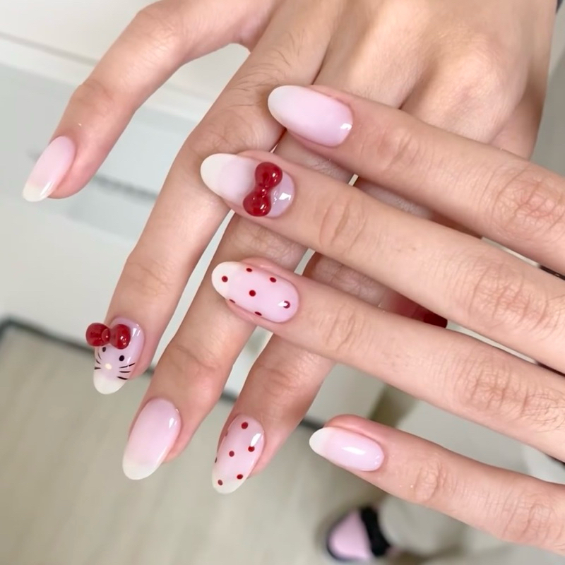Nail box hello kitty mã mới cine nailbox
