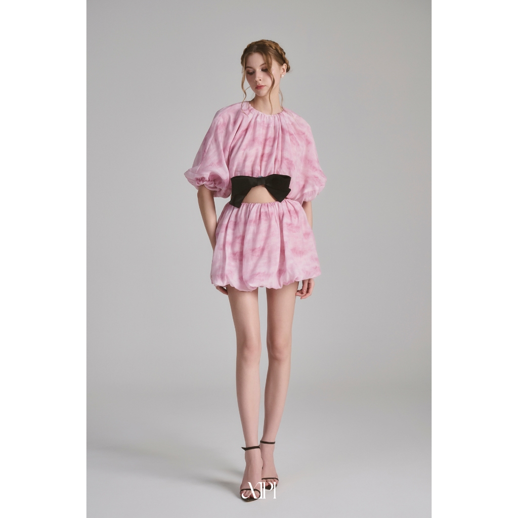 XIPI - Maika Top x Maika Skirt - Áo Voan Hồng Loang Nhún Bì Kèm Nơ x Chân Váy Voan Hồng Loang Nhún B