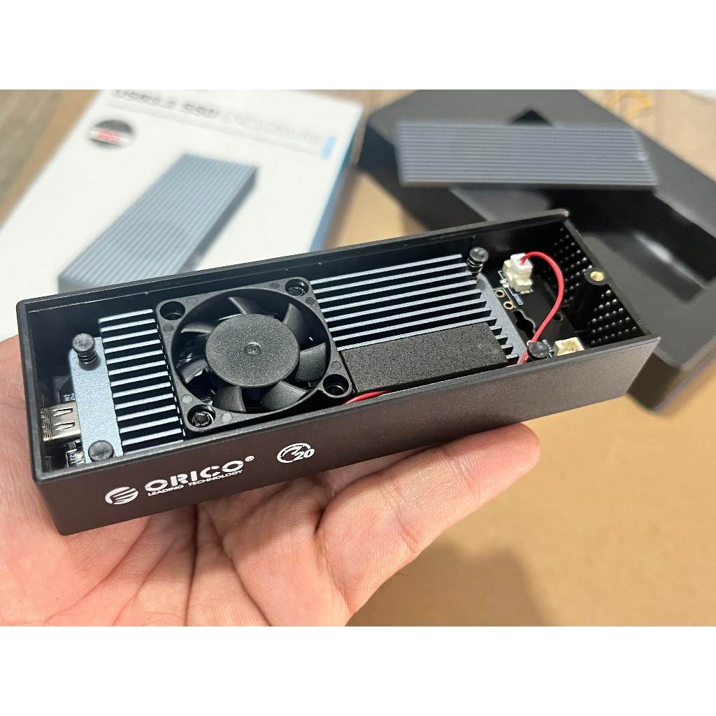 box orico 20Gbps có fan  , hàng new Chính Hãng