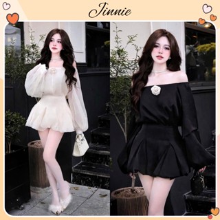 Set tiểu thư hàn quốc, áo trễ vai tay bồng mix chân váy bí phồng chất tơ mềm kèm hoa ngực Jinnie