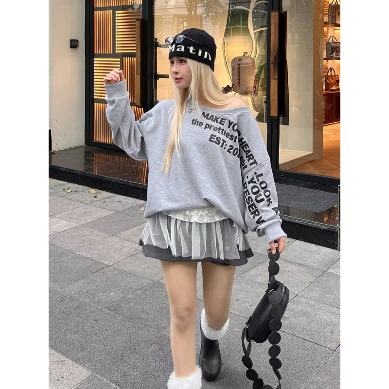 Áo Sweater Bycamcam Lệch Vai Dáng Rộng S