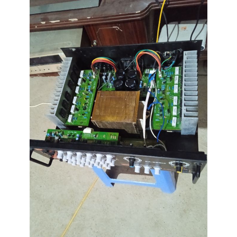 amply 12 sò toshiba.