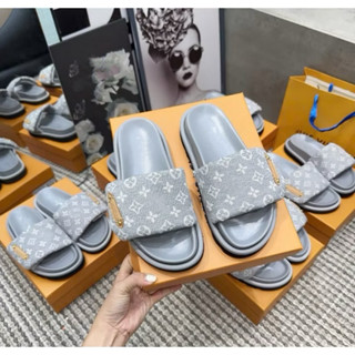  Dép lê Lệ Vi quai dán màu xanh ghi tang vàng qccc fullbox 